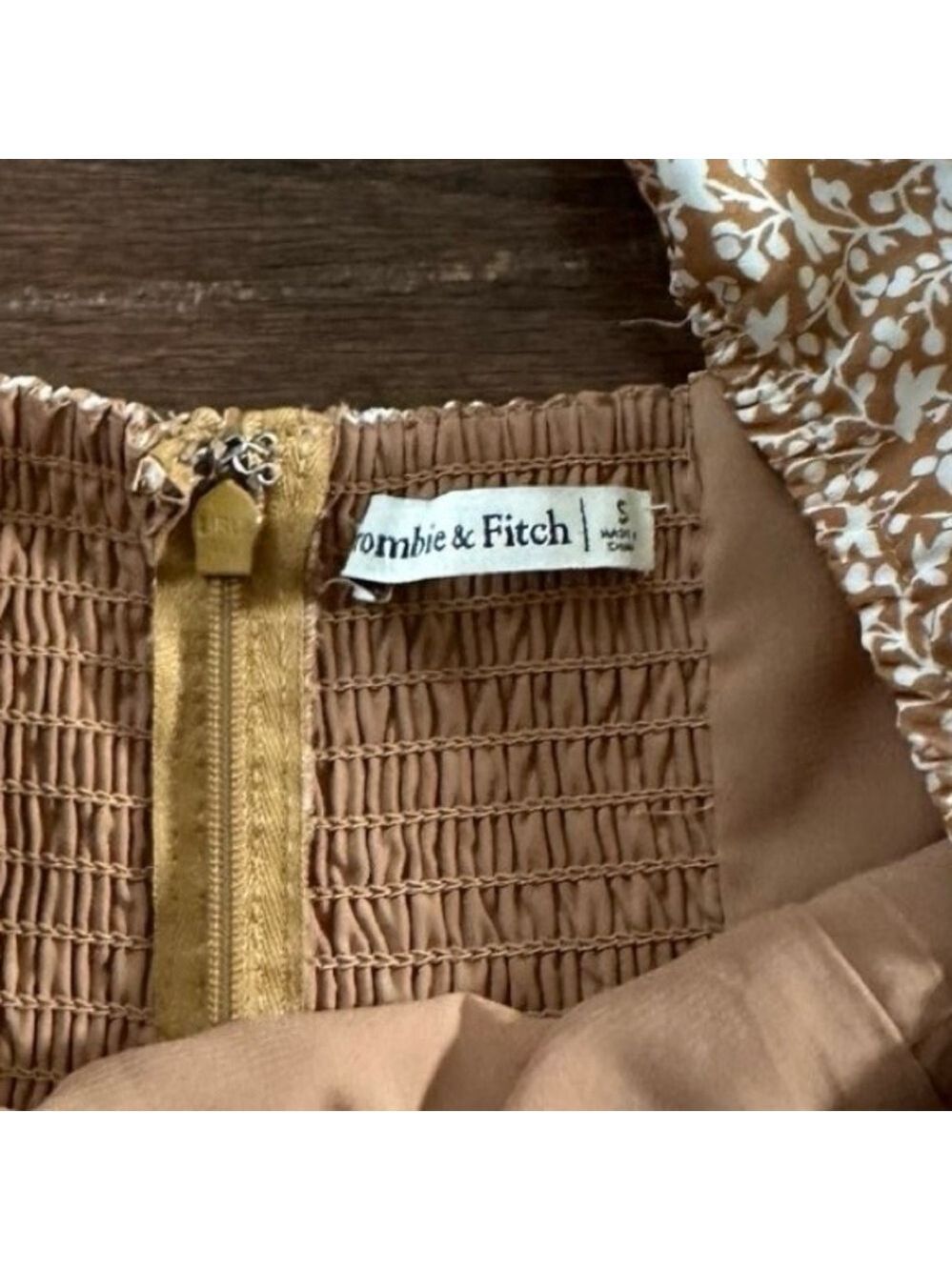 Abercrombie & Fitch Tan Floral corset puff sleeve Mini Dress- size Small-NWOT - Picture 5 of 6
